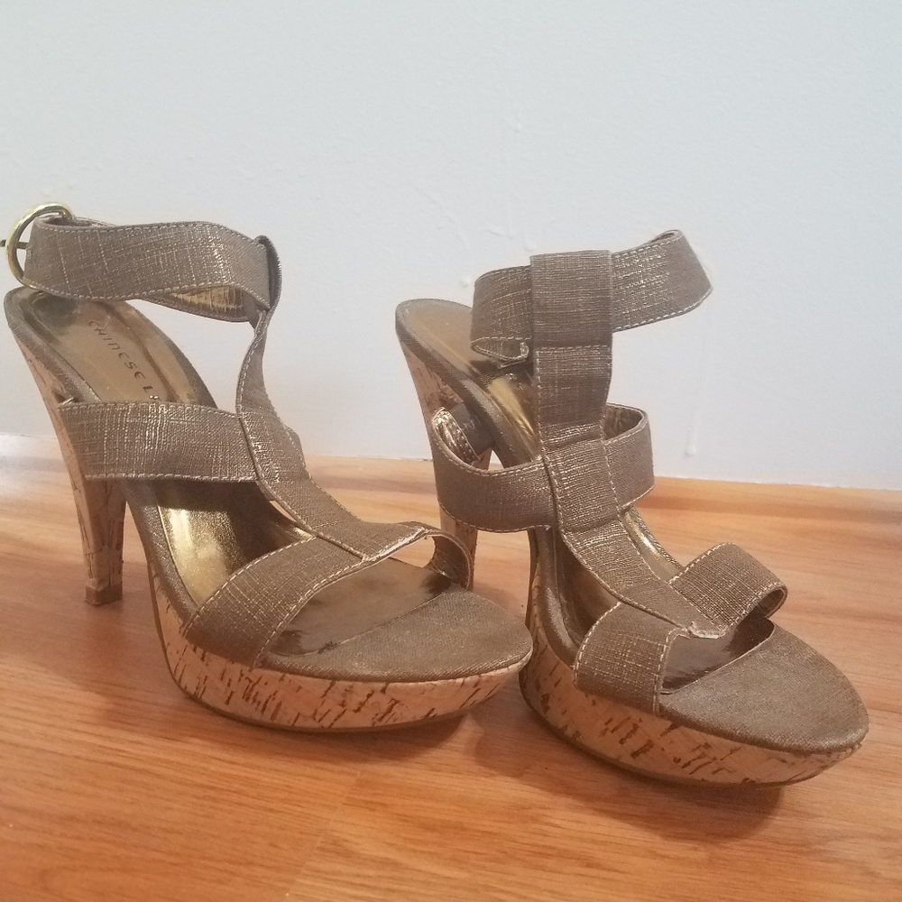 Chinese Laundry summer pumps